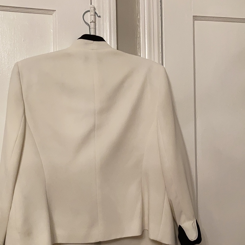 Blazer - Picture 2 of 3